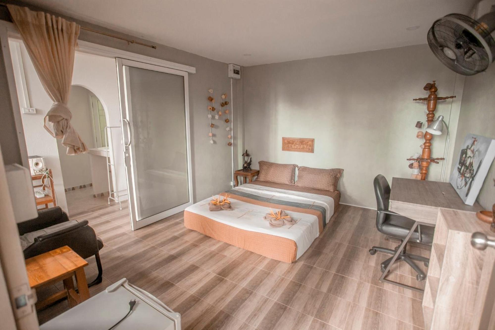 Cozy Huts Hotel Trat Szoba fotó