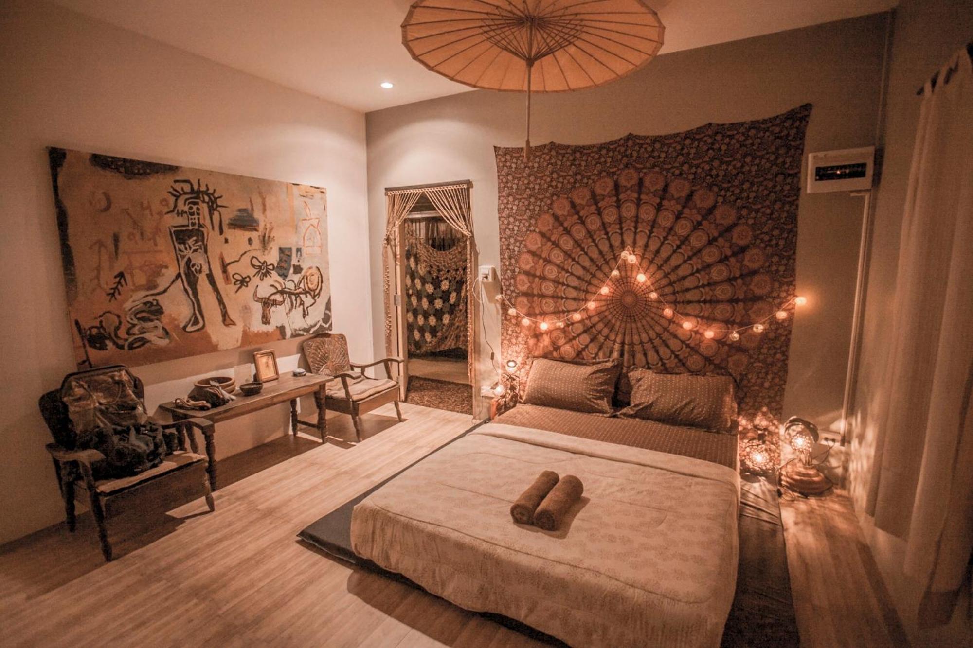 Cozy Huts Hotel Trat Szoba fotó